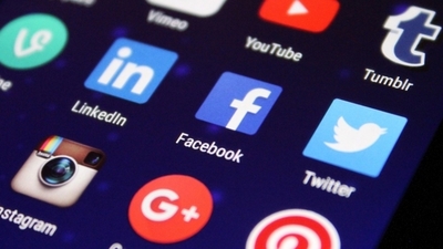 Middle social media phone