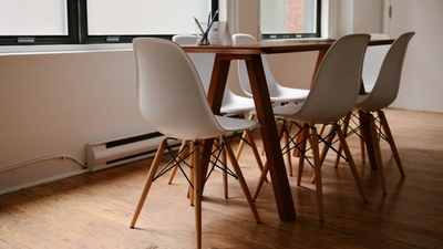 Middle office table home room
